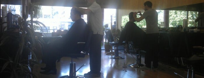 Clifford Hairdressing for Men is one of สถานที่ที่ Ale ถูกใจ.