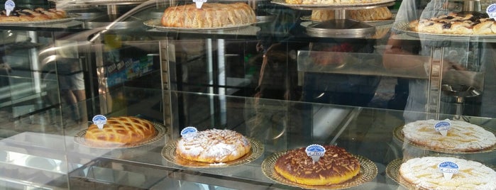 Pasticceria Regoli is one of Rome.