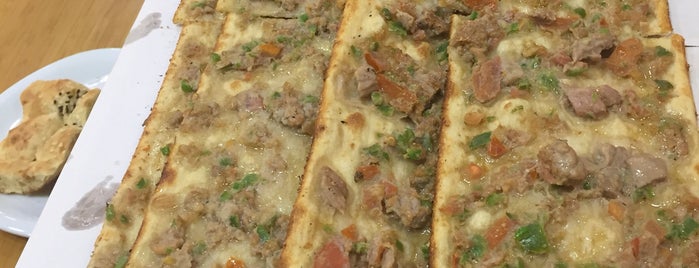 Tepeli Konya Mutfağı is one of pide pizza lahmacun.