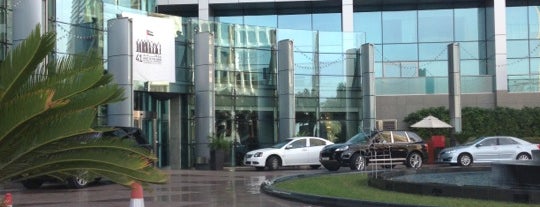 Jumeirah Living World Trade Centre Residence is one of Ba6aLeE'nin Beğendiği Mekanlar.