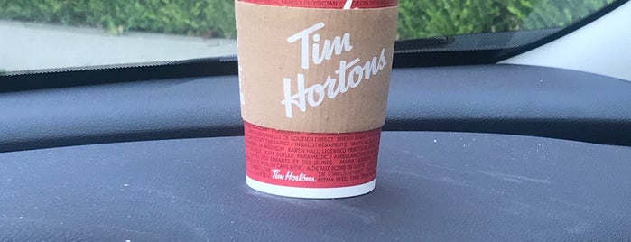 Tim Hortons is one of Kareninaさんのお気に入りスポット.