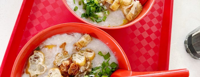 Johor Road Boon Kee Pork Porridge is one of Singapore food.
