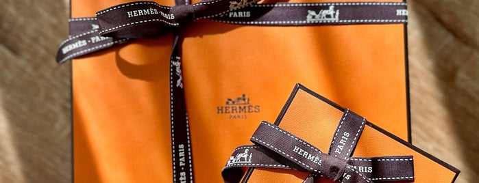 Hermès is one of Central Embassy.