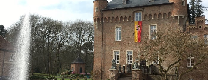 Schloss Loersfeld is one of Around NRW / Ruhrgebiet.