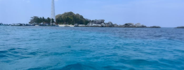 Pulau Lengkuas is one of Belitung Island.