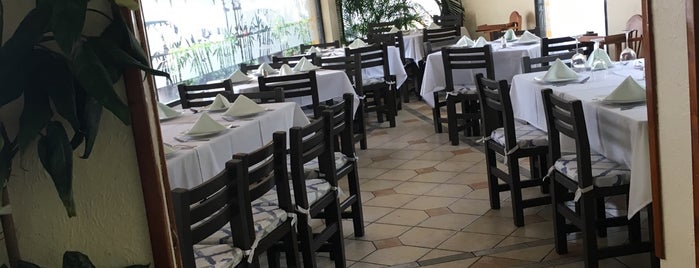 El Caserio Vasco is one of Restaurantes.
