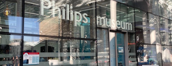 Philips Museum Eindhoven is one of NL.