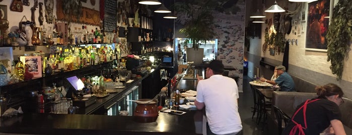 Bar Lourinhã is one of 🚁 Melbourne 🗺.