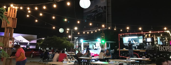 Food Truck Park Merida is one of Restaurantes Mérida.