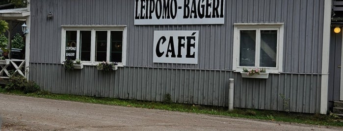 Lapinkylän Leipomo-café is one of Spots.