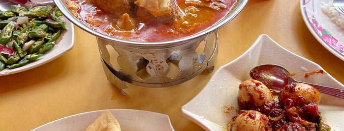 Ratha Raub Curry Chicken (Goh Tong Jaya) is one of @Bentong,Phg #2.