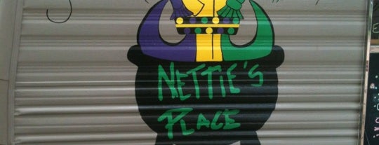 Nettie's Place is one of Food Trucks.