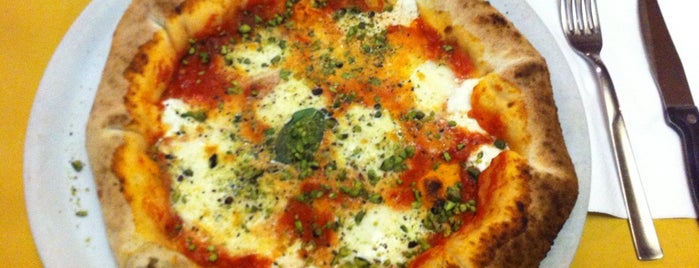 Pizzeria Acido Lattico is one of Catania_pizza&co..