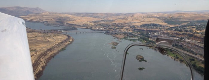 Columbia Gorge Regional / The Dalles Municipal Airport is one of Locais curtidos por Ingo.