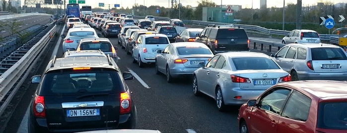 A1 - Bologna Casalecchio is one of Autostrada A1 - «del Sole».