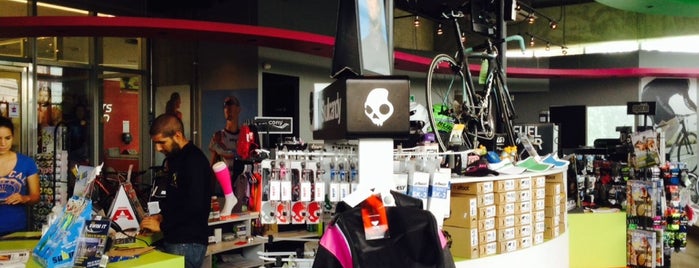 The Triathlon Store is one of Posti che sono piaciuti a Oscar.