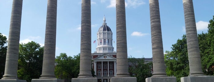 The Columns at Francis Quadrangle is one of Doug : понравившиеся места.