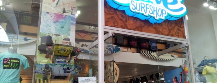 suave surfshop is one of Locais curtidos por Gabo.