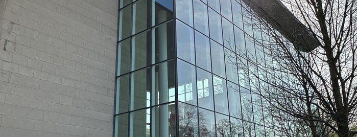 Malmö Stadsbibliotek is one of Dinamarca 2018.