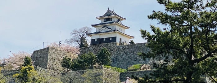 Marugame Castle is one of 日本の100名城.