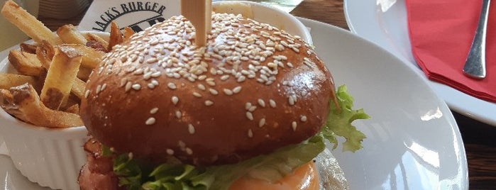 Jack's Burger Bar is one of Annaさんの保存済みスポット.