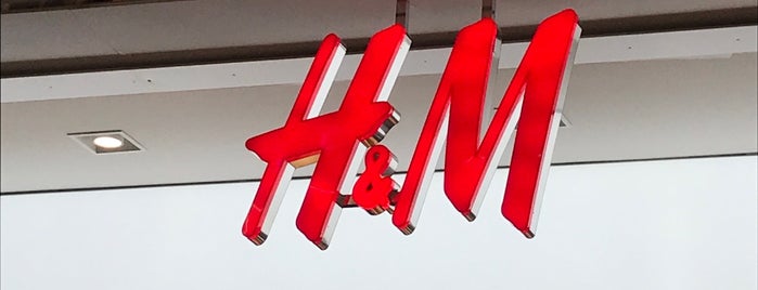 H&M is one of Corey : понравившиеся места.