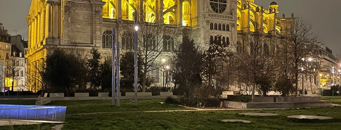 Chapelle Sainte-Jeanne-D’arc is one of Paris.