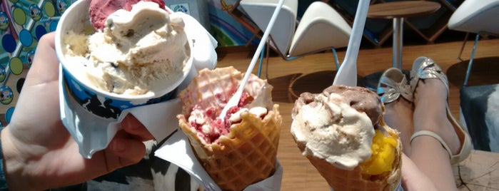Ben & Jerry's is one of café e doces.