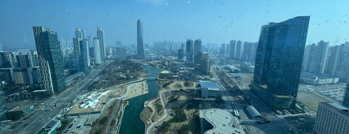 Songdo Central Park is one of Lugares favoritos de Meri.