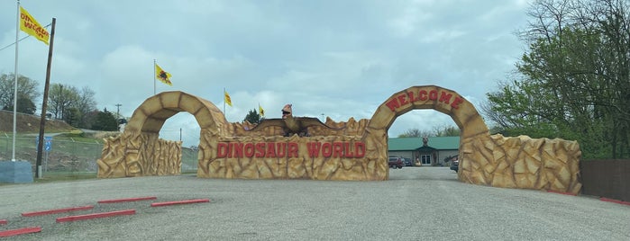 Dinosaur World is one of Kids' Roadtrip.