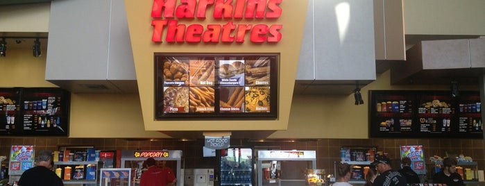 Harkins Theatres Arizona Pavilions 12 is one of Locais curtidos por David.