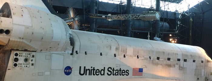 Steven F Udvar-Hazy Center is one of สถานที่ที่ Alex ถูกใจ.