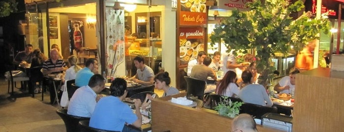 Takinti Cafe Ev Yemekleri is one of Tempat yang Disukai Seda.