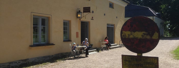 Tuomarinkylän kartano is one of Museums and places.