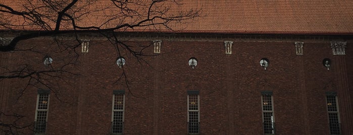Stockholmer Rathaus is one of Orte, die MG gefallen.