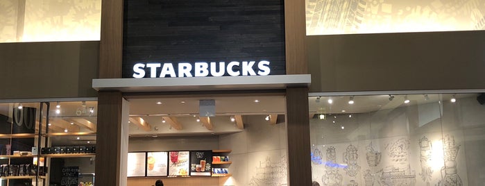 Starbucks is one of Dan 님이 좋아한 장소.