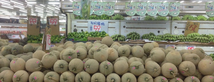 蜜世界 Fruit Market is one of Lugares favoritos de Justin.