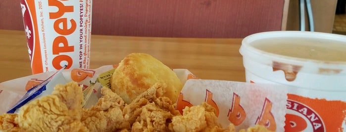 Popeyes Louisiana Kitchen is one of Jackie 님이 좋아한 장소.