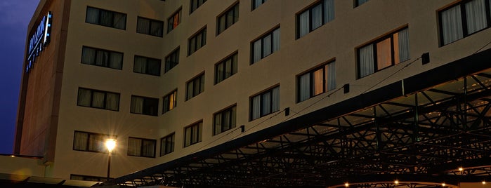 Hotel Riazor is one of Tempat yang Disukai Mariana.