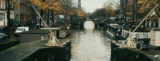 Haarlemmerdijk is one of Jos 님이 좋아한 장소.