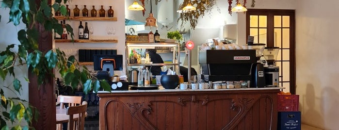 Barbaflorida Café is one of Tempat yang Disukai Christine.