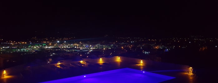 Thea Hotel&Restaurant is one of İzmir otel.