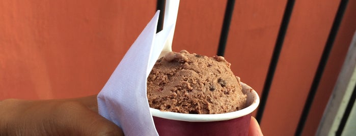 Helados Santa Clara is one of Koke 님이 좋아한 장소.