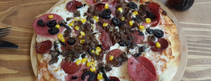 Pizza Il Forno is one of Ankara Yemek.