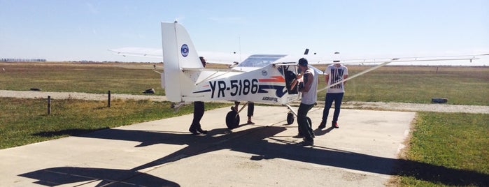 Aerodromul Șirna Tăriceni is one of Romanian Airfields.