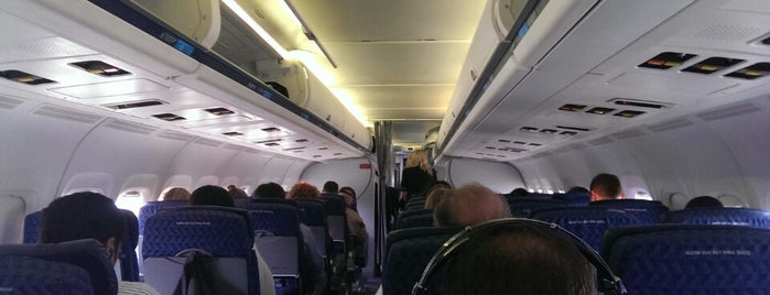 American Airlines Flight 368 is one of สถานที่ที่ Maria ถูกใจ.