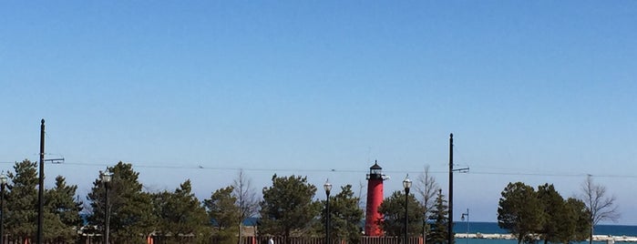 Kenosha Lighthouse North is one of Tempat yang Disukai Cherri.