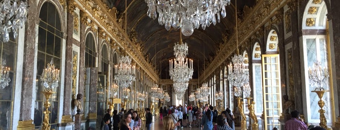 Istana Versailles is one of Tempat yang Disukai Felipe.