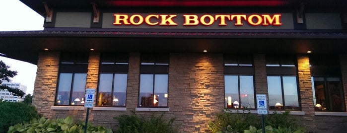 Rock Bottom Restaurant & Brewery is one of Chicago Suburbs.