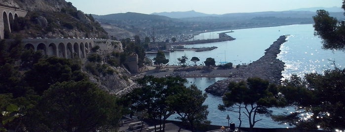 Base nautique de Corbières is one of Marseille.